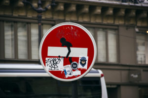 Straßenschild Paris